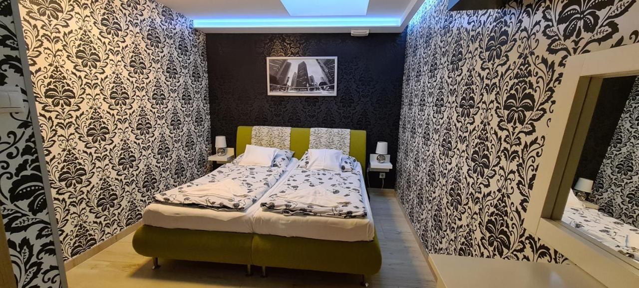 Villapark Pleasure Apartment Balatonfured